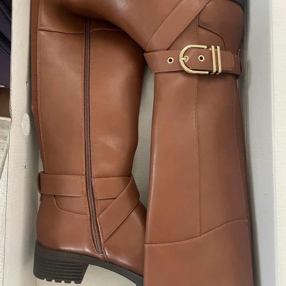 Brown Knee-High Women's Boots